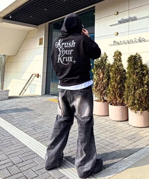 KRUXH(クルクス)の「クラクシクローム フードパーカー ブラック(パーカー・レディース・その他・1/2)」の5枚目の写真