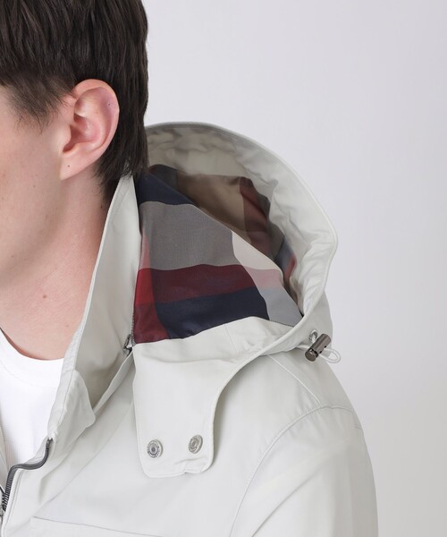 BLACK LABEL CRESTBRIDGE（ブラックレーベル・クレストブリッジ）の「AIRY PACK M-65パーカー（ブルゾン・メンズ・グリーン系その他7/ホワイト系その他/ネイビー・XL/L/M）」の8枚目の写真