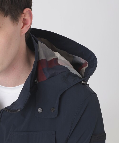 BLACK LABEL CRESTBRIDGE（ブラックレーベル・クレストブリッジ）の「AIRY PACK M-65パーカー（ブルゾン・メンズ・グリーン系その他7/ホワイト系その他/ネイビー・XL/L/M）」の18枚目の写真