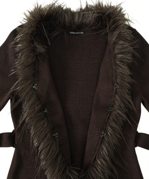 DARLING, YOU'RE BAD(ダーリンユーアーバッド)の「Fur-Trimmed Back-Strap Cardigan #Brown(カーディガン/ボレロ・レディース・その他・FREE)」の4枚目の写真