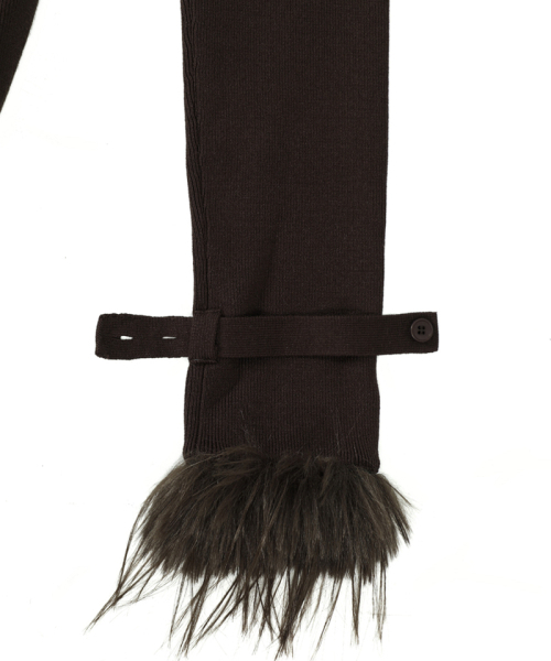 DARLING, YOU'RE BAD(ダーリンユーアーバッド)の「Fur-Trimmed Back-Strap Cardigan #Brown(カーディガン/ボレロ・レディース・その他・FREE)」の5枚目の写真