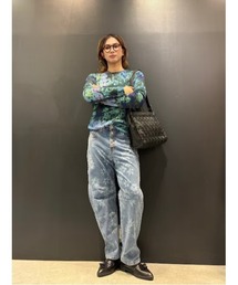 花柄の薄手セーター