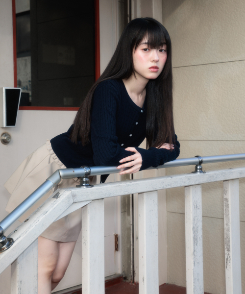 ROSEFRANTZ（ロゼフランツ）の「Cable Knit Basic Cardigan [Navy]（カーディガン/ボレロ・レディース・ネイビー・OS）」の10枚目の写真