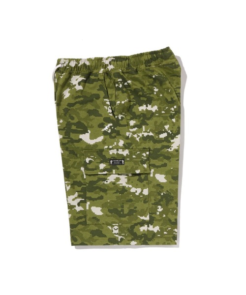 A BATHING APE(アベイシングエイプ)の「MULTI PIXEL CAMO BAPE STA LOGO CARGO RELAXED FIT SWEAT SHORTS(スウェットパンツ・メンズ・ブラック/グリーン・XX-LARGE/MEDIUM/SMALL/X-LARGE/LARGE)」の6枚目の写真