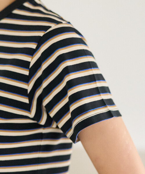 FREAK'S STORE（フリークスストア）の「＜新色追加＞FRUIT OF THE LOOM × FREAK'S STORE/フルーツオブザルーム 別注 ベーシック ボーダー半袖Tシャツ（Tシャツ/カットソー・レディース・オフホワイト/ピンク/サックスブルー/ブラック/レンガ・MEDIUM/SMALL）」の10枚目の写真