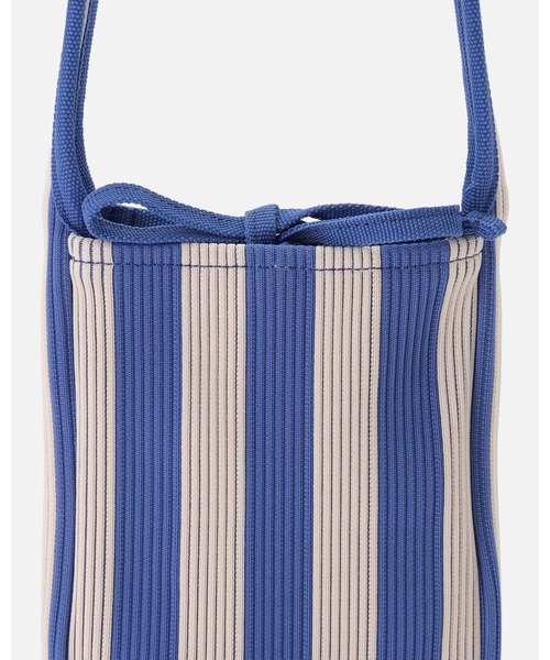 marimekko(マリメッコ)の「Merirosvo / Knitted Phone Pocket bag(ショルダーバッグ・レディース・ブルー・FREE)」の7枚目の写真