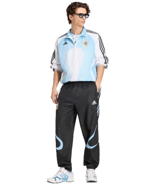 adidas(アディダス)の「adidas originals Argentina National Team 2006 Home Track Top(アディダスオリジナルス アルゼンチン代表 2006 ホーム トラックトップ)(ナイロンジャケット・メンズ・ホワイト・X-LARGE/MEDIUM/SMALL/LARGE/XX-LARGE)」の4枚目の写真