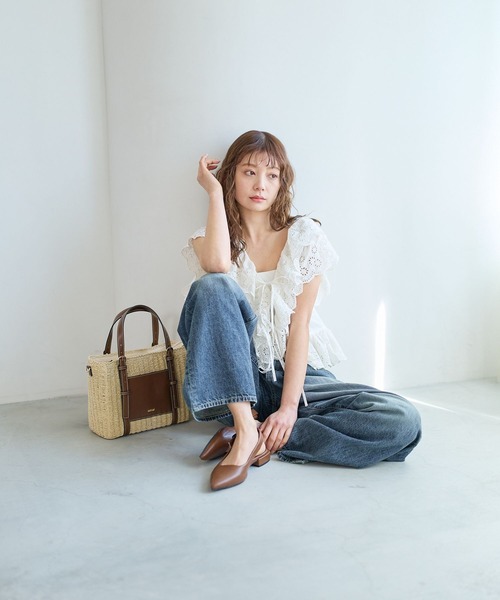 BAYFLOW(ベイフロー)の「スカラップレースフリルブラウス(シャツ/ブラウス・レディース・ネイビー/オフホワイト/イエロー・FREE)」の7枚目の写真