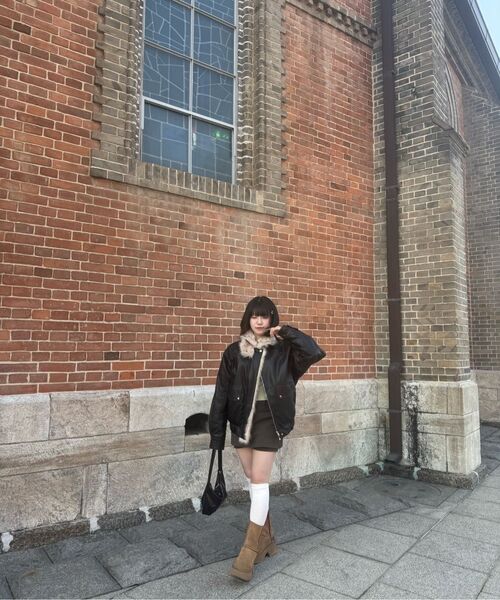 MUSINSA STANDARD WOMAN（ムシンサスタンダードウーマン）の「ウィメンズスリムフィットクロップシャツ[ペイルグリーン]（シャツ/ブラウス・レディース・その他・X-SMALL/LARGE/MEDIUM/SMALL）」の3枚目の写真