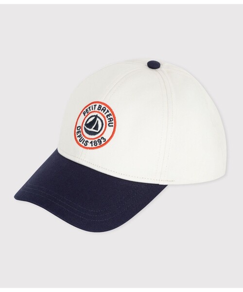 PETIT BATEAU（プチバトー）の「ロゴ入りキャップ（キャップ・キッズ・ホワイト×ブルー・4YEAR/8YEAR/12YEAR）」の2枚目の写真