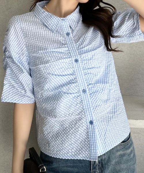 umune(ウムネ)の「ギンガムチェックシャツ シャーリング ギャザー パフスリーブ 半袖 半袖シャツ 襟付き コンパクト 細見え レトロ カジュアル 春夏(シャツ/ブラウス・レディース・ライトブルー/ブラック/ベージュ・FREE)」の5枚目の写真