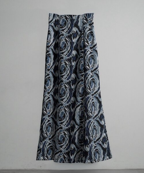 Mavie..7(メヴィセットゥ)の「【Mavie..7】【2サイズ展開】アート柄マーメイドスカート(スカート・レディース・ブラック/グレー/ブルー・SMALL/MEDIUM)」の3枚目の写真