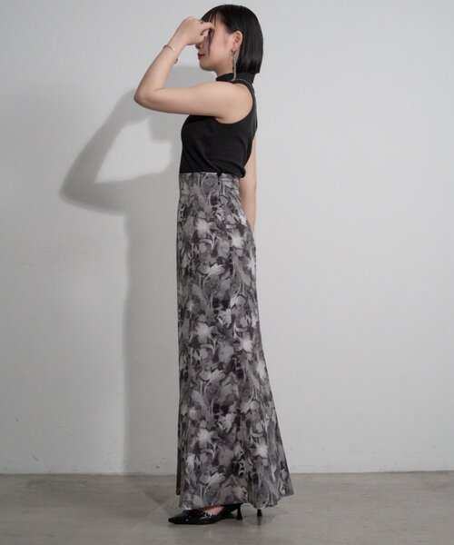 Mavie..7(メヴィセットゥ)の「【Mavie..7】【2サイズ展開】アート柄マーメイドスカート(スカート・レディース・ブラック/グレー/ブルー・SMALL/MEDIUM)」の10枚目の写真