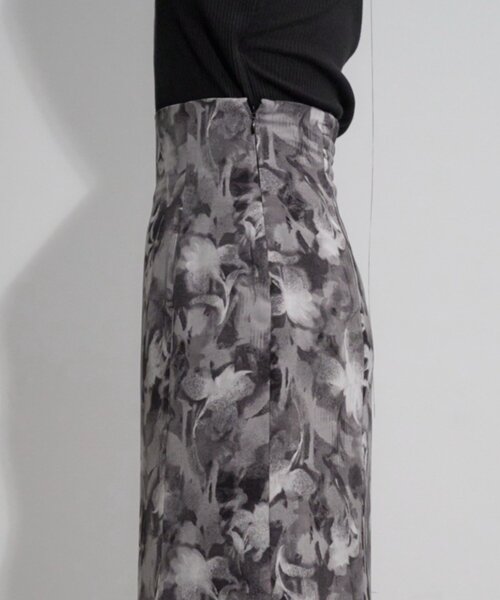 Mavie..7(メヴィセットゥ)の「【Mavie..7】【2サイズ展開】アート柄マーメイドスカート(スカート・レディース・ブラック/グレー/ブルー・SMALL/MEDIUM)」の18枚目の写真