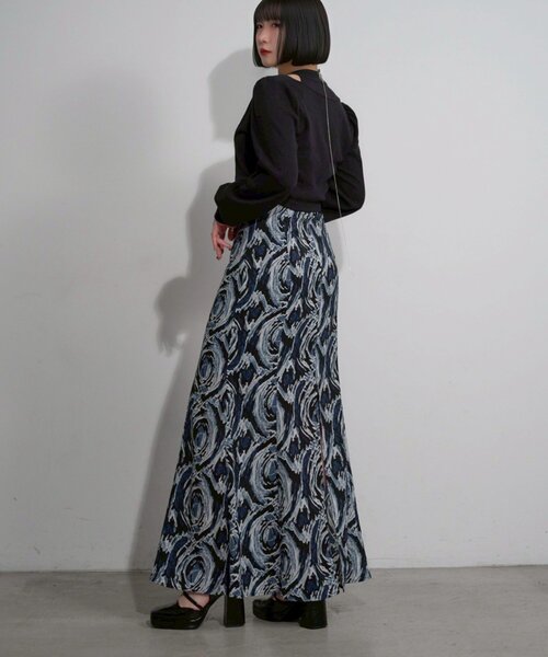 Mavie..7(メヴィセットゥ)の「【Mavie..7】【2サイズ展開】アート柄マーメイドスカート(スカート・レディース・ブラック/グレー/ブルー・SMALL/MEDIUM)」の7枚目の写真