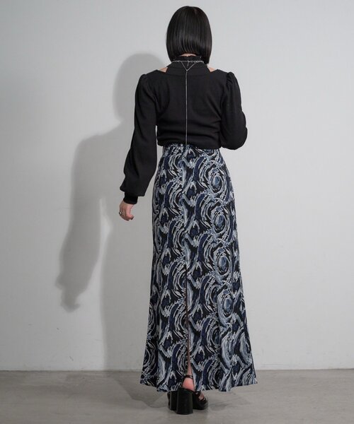 Mavie..7(メヴィセットゥ)の「【Mavie..7】【2サイズ展開】アート柄マーメイドスカート(スカート・レディース・ブラック/グレー/ブルー・SMALL/MEDIUM)」の4枚目の写真