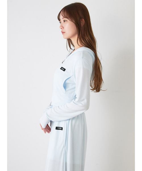 SNIDEL（スナイデル）の「【LUMISHADE】UVカットパーカー（パーカー・レディース・チャコールグレー/シルバー/ホワイト/ライトブルー・F）」の5枚目の写真