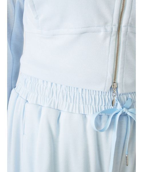 SNIDEL（スナイデル）の「【LUMISHADE】UVカットパーカー（パーカー・レディース・チャコールグレー/シルバー/ホワイト/ライトブルー・F）」の20枚目の写真