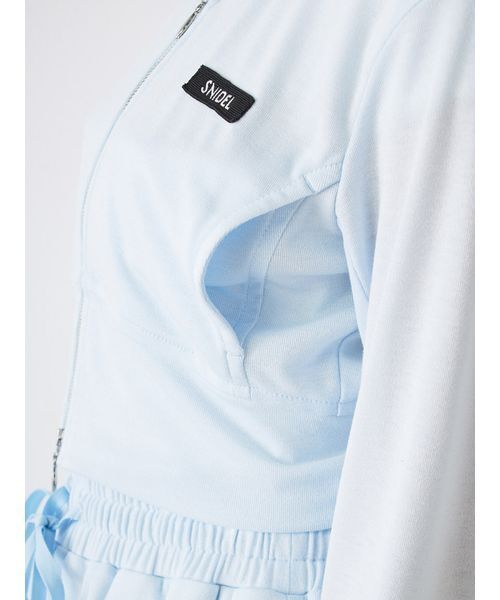 SNIDEL（スナイデル）の「【LUMISHADE】UVカットパーカー（パーカー・レディース・チャコールグレー/シルバー/ホワイト/ライトブルー・F）」の18枚目の写真