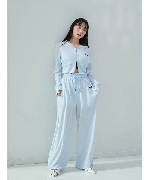 SNIDEL（スナイデル）の「【LUMISHADE】UVカットパーカー（パーカー・レディース・チャコールグレー/シルバー/ホワイト/ライトブルー・F）」の13枚目の写真