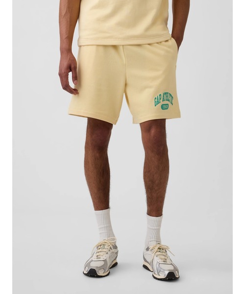 GAP(ギャップ)の「リラックスフィット フレンチテリー グラフィックショートパンツ(その他パンツ・メンズ・ブルー/グリーン/ネイビー/オフホワイト/イエロー/ブラック・XL/L/M/S/XS)」の6枚目の写真