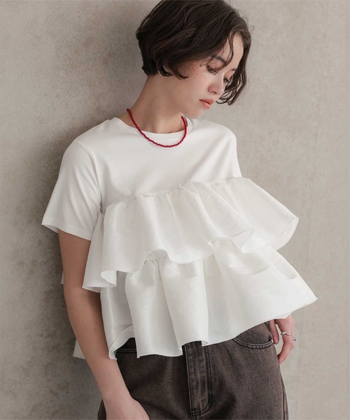titivate(ティティベイト)の「シャイニーティアードフリルトップス(Tシャツ/カットソー・レディース・ネイビー/チャコール/アイボリー/ブラック/ブラウン/オフホワイト・M/S/L)」の2枚目の写真