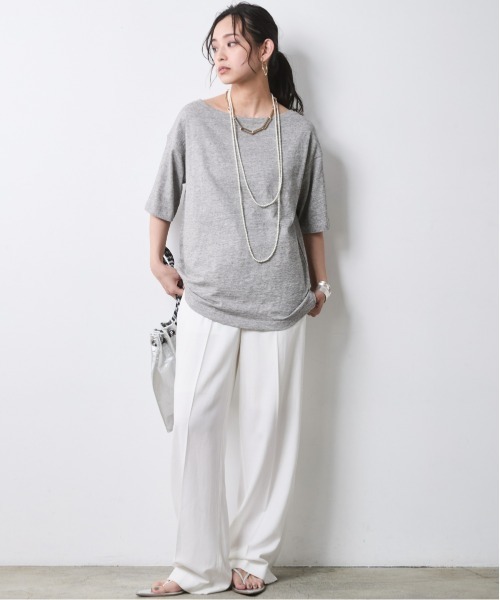 CHIC STYLE(シックスタイル)の「綿100%ボートネックロゴプリントTシャツ<大きいサイズ有>シックスタイル(Tシャツ/カットソー・レディース・グレー系/ブラウン系・M/L/LL/3L/4L/5L)」の8枚目の写真