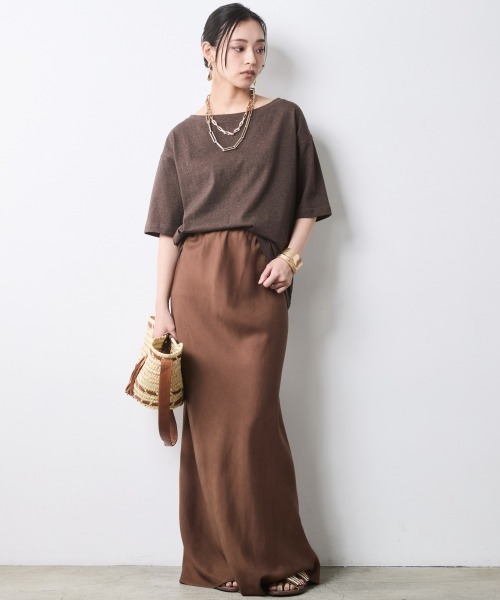 CHIC STYLE(シックスタイル)の「綿100%ボートネックロゴプリントTシャツ<大きいサイズ有>シックスタイル(Tシャツ/カットソー・レディース・グレー系/ブラウン系・M/L/LL/3L/4L/5L)」の14枚目の写真