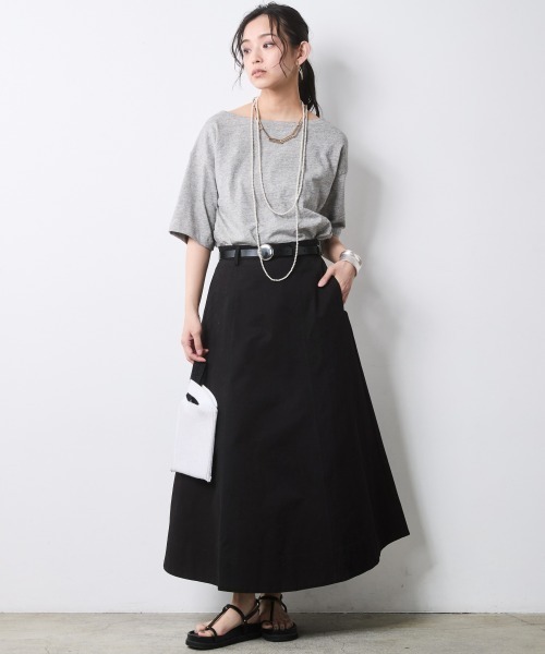 CHIC STYLE(シックスタイル)の「綿100%ボートネックロゴプリントTシャツ<大きいサイズ有>シックスタイル(Tシャツ/カットソー・レディース・グレー系/ブラウン系・M/L/LL/3L/4L/5L)」の22枚目の写真