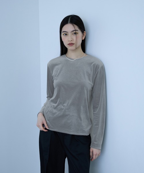 VICKY(ビッキー)の「シアーベロアロングスリーブカットソー【日本製】(Tシャツ/カットソー・レディース・オフホワイト/ネイビー/チャコールグレー・M)」の2枚目の写真