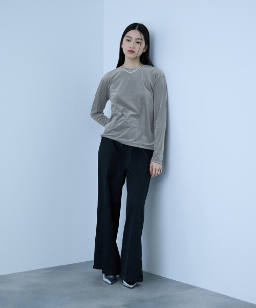 VICKY(ビッキー)の「シアーベロアロングスリーブカットソー【日本製】(Tシャツ/カットソー・レディース・オフホワイト/ネイビー/チャコールグレー・M)」の6枚目の写真