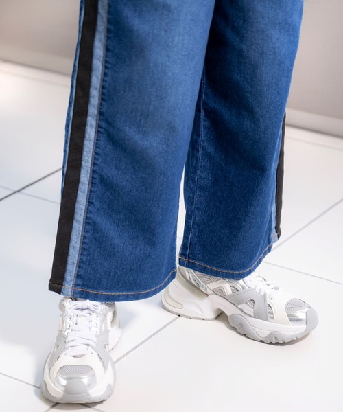 PATRIOT TAXI SELECT(パトリオットタクシーセレクト)の「【KILA MODA】サイドアクセントイージーデニムパンツ(デニムパンツ・レディース・ブルー/インディゴブルー・MEDIUM/LARGE/3L/LL)」の9枚目の写真