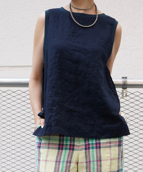 JOURNAL STANDARD LUXE（ジャーナルスタンダード　ラックス）の「《追加》フレンチリネンツイルノースリーブブラウス（シャツ/ブラウス・レディース・ホワイト/ネイビー・FREE）」の2枚目の写真