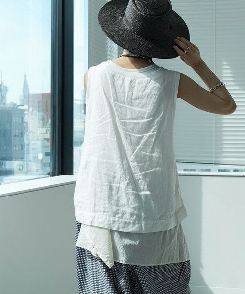 JOURNAL STANDARD LUXE（ジャーナルスタンダード　ラックス）の「《追加》フレンチリネンツイルノースリーブブラウス（シャツ/ブラウス・レディース・ホワイト/ネイビー・FREE）」の4枚目の写真