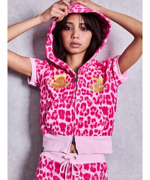 GALFY(ガルフィー)の「GYDA×GALFY leopard pileパーカー【セットアップ着用可能】(パーカー・レディース・ベージュ/ブラック/ピンク・FREE)」の3枚目の写真