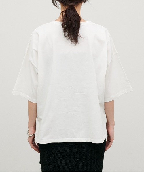 LARUTA（ラルータ）の「【LARUTA】［サスティナ企画］TENDERLYロゴT（Tシャツ/カットソー・レディース・オフホワイト/ブラウン/スミクロ・FREE）」の5枚目の写真