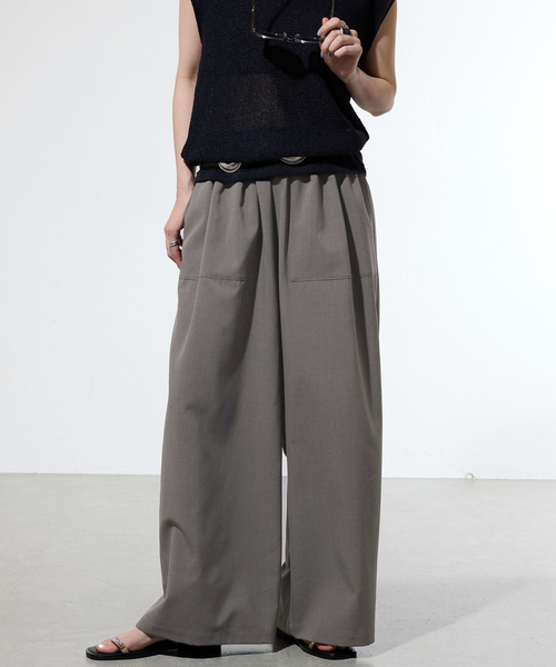IENA(イエナ)の「《一部店舗限定》ウォッシャブルワイドギャザーパンツ(その他パンツ・レディース・ブラウン/ライトグレー・38/36)」の1枚目の写真