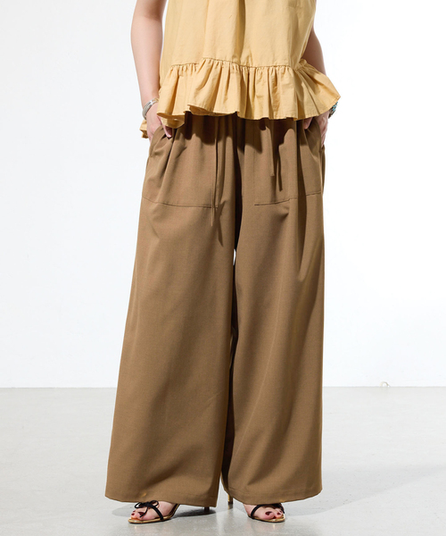 IENA(イエナ)の「《一部店舗限定》ウォッシャブルワイドギャザーパンツ(その他パンツ・レディース・ブラウン/ライトグレー・38/36)」の15枚目の写真