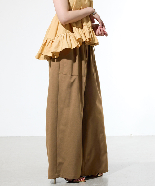 IENA(イエナ)の「《一部店舗限定》ウォッシャブルワイドギャザーパンツ(その他パンツ・レディース・ブラウン/ライトグレー・38/36)」の16枚目の写真