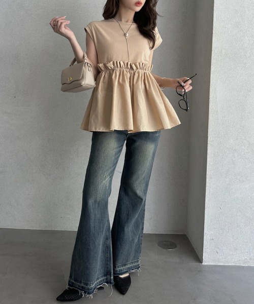 TREOVER(トレオーバー)の「1枚でサマになるフリル切替Tシャツ(Tシャツ/カットソー・レディース・ベージュ/ブラック/オフホワイト/ピンク・FREE)」の10枚目の写真