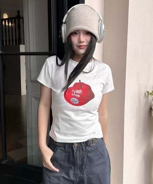 LAC-VERT(ラック・ヴェール)の「【選べる5種類】プリントホワイトTシャツ(Tシャツ/カットソー・レディース・ホワイト系その他3/ホワイト系その他2/ホワイト/ホワイト系その他4/ホワイト系その他・FREE)」の14枚目の写真