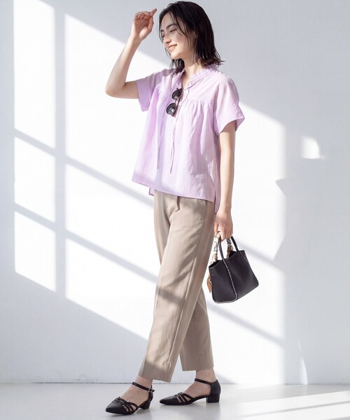 INDIVI(インディヴィ)の「【洗える/軽やか】フリル衿ギャザーブラウス(シャツ/ブラウス・レディース・パープル系1/ホワイト系3/ブラック・05/13/15 /34/38)」の20枚目の写真