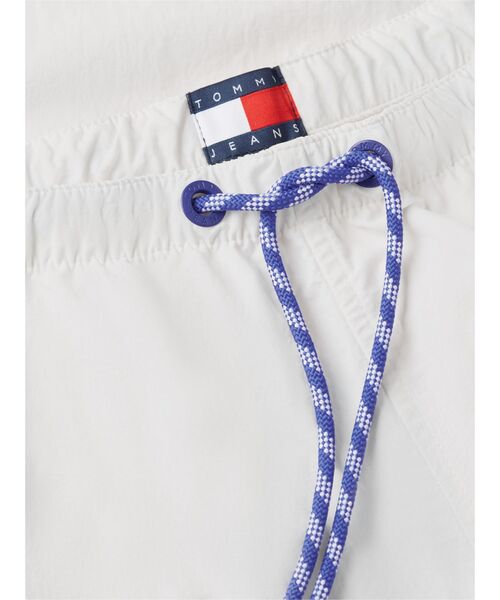 tommy jeans(トミー ジーンズ)の「ローライズパラシュートパンツ(カーゴパンツ・レディース・ホワイト/マルチ・X-SMALL/MEDIUM/SMALL)」の9枚目の写真