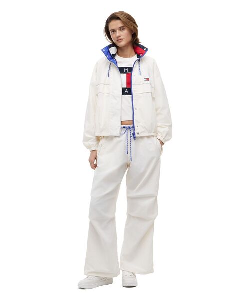 tommy jeans(トミー ジーンズ)の「ローライズパラシュートパンツ(カーゴパンツ・レディース・ホワイト/マルチ・X-SMALL/MEDIUM/SMALL)」の8枚目の写真