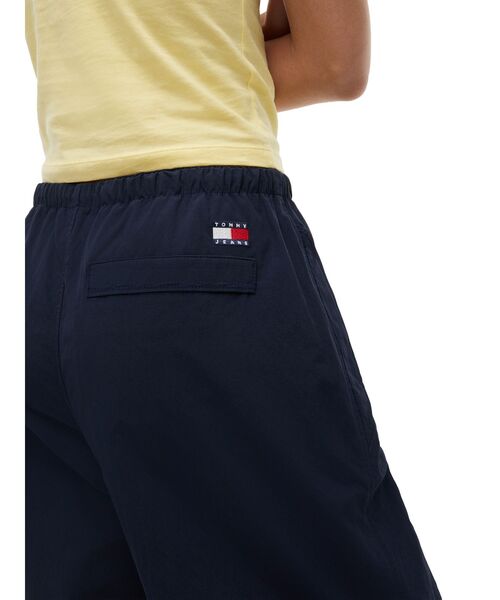 tommy jeans(トミー ジーンズ)の「ローライズパラシュートパンツ(カーゴパンツ・レディース・ホワイト/マルチ・X-SMALL/MEDIUM/SMALL)」の7枚目の写真