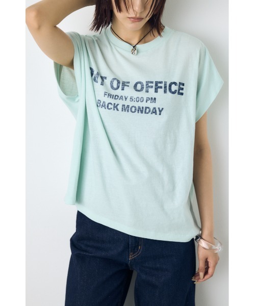 AZUL by moussy(アズールバイマウジー)の「フレンチスリーブロゴプリントTシャツ 半袖 春服 夏服 秋服(Tシャツ/カットソー・レディース・ホワイト/ミント/ライトピンク・SMALL/MEDIUM)」の4枚目の写真