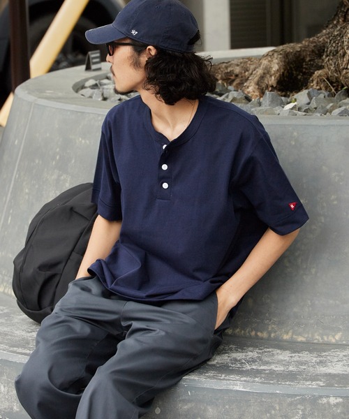 Healthknit(ヘルスニット)の「Healthknit/ヘルスニット Open-End Dry Jersey Henley S/S オープンエンドドライ ヘンリーネック半袖Tシャツ 抗菌防臭 無地 ワンポイント メンズ 2026年 夏 夏服(Tシャツ/カットソー・メンズ・ブラック/ベージュ/ネイビー/オフホワイト/ミント・M/L/XL)」の13枚目の写真