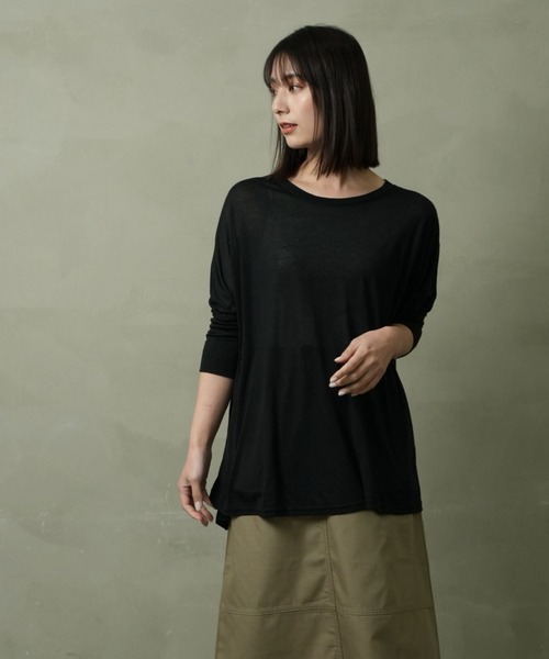 FashionBerry（ファッションベリー）の「UVカット ドルマンポンチョ カットソー（Tシャツ/カットソー・レディース・ホワイト/ブラック/ネイビー/グレー・FREE）」の2枚目の写真