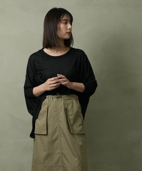 FashionBerry（ファッションベリー）の「UVカット ドルマンポンチョ カットソー（Tシャツ/カットソー・レディース・ホワイト/ブラック/ネイビー/グレー・FREE）」の20枚目の写真