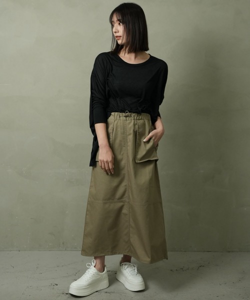 FashionBerry（ファッションベリー）の「UVカット ドルマンポンチョ カットソー（Tシャツ/カットソー・レディース・ホワイト/ブラック/ネイビー/グレー・FREE）」の21枚目の写真